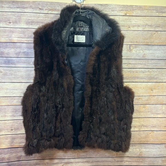 ANDREW MARC New Zealand Opossum Fur Vest with Leather Collar Dark Brown Medium - Picture 1 of 5